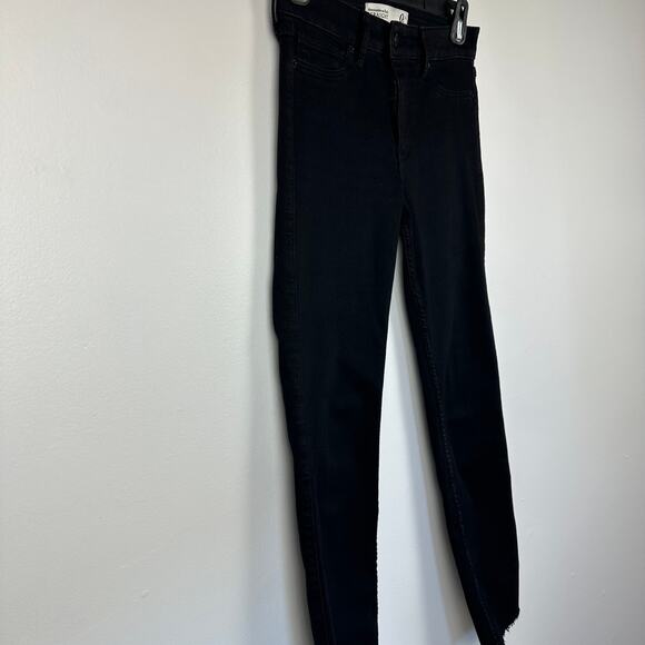 Abercrombie & Fitch Womens Straight Leg Mid Rise Fringe Hem Ankle Black Jeans 0S - Picture 4 of 10